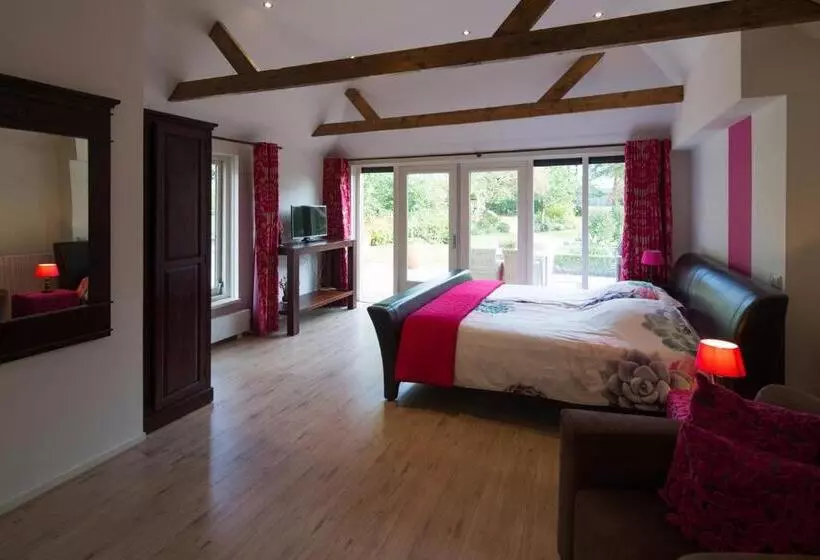 ベッドアンドブレックファースト Burgers & Buitenlui