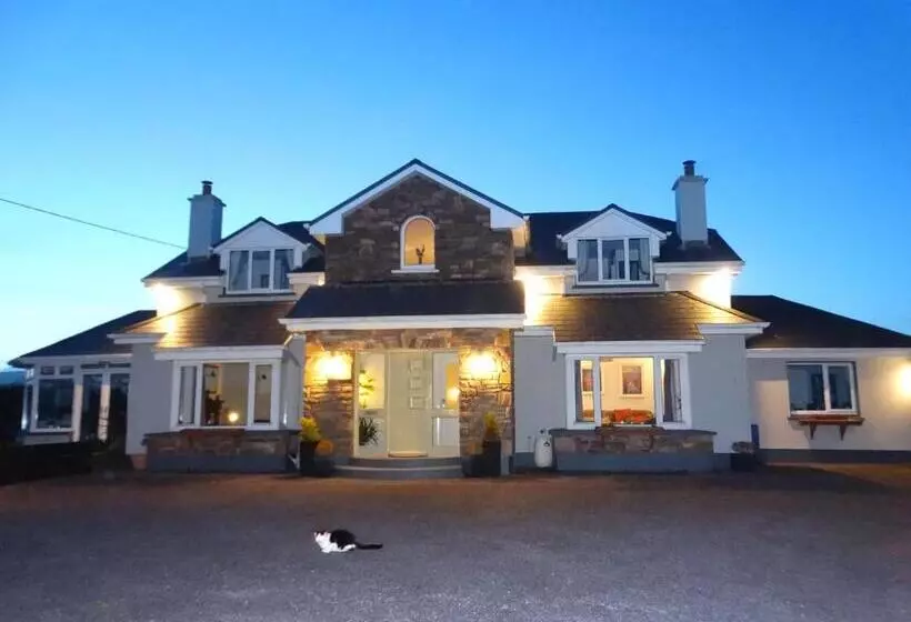 ベッドアンドブレックファースト Dunlavin House   Aidan Obrien