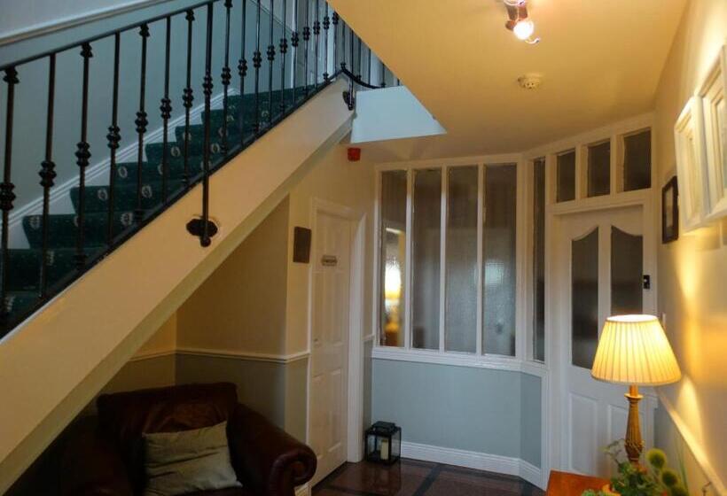 مبيت وإفطار Dunlavin House   Aidan Obrien