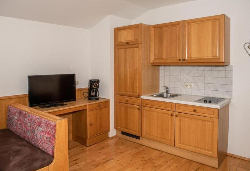 ベッドアンドブレックファースト Pension Moser