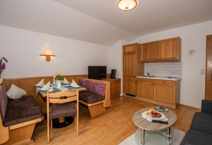 ベッドアンドブレックファースト Pension Moser