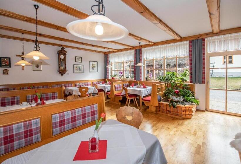 ベッドアンドブレックファースト Pension Moser