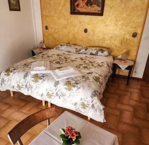 Gold B&b