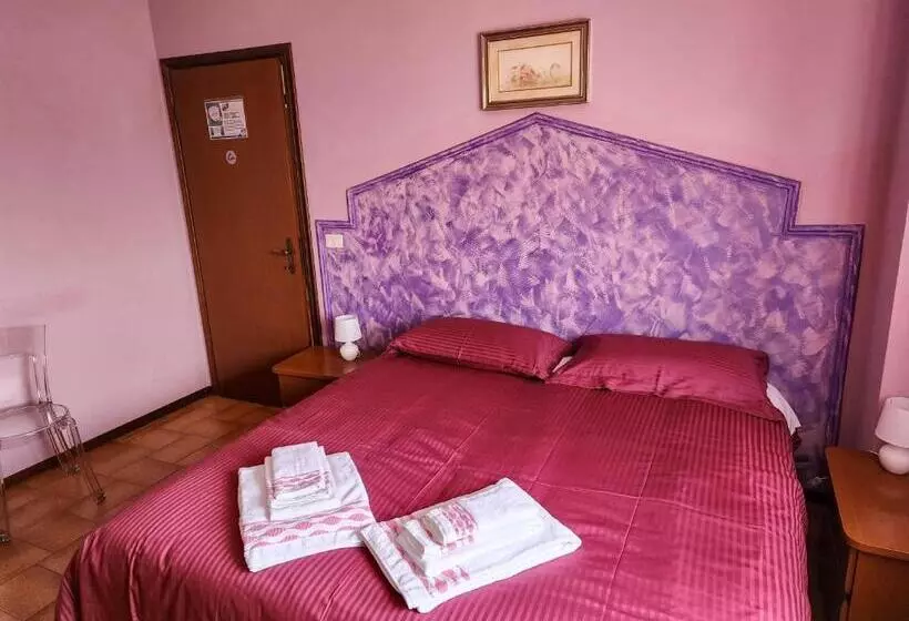 Gold B&b