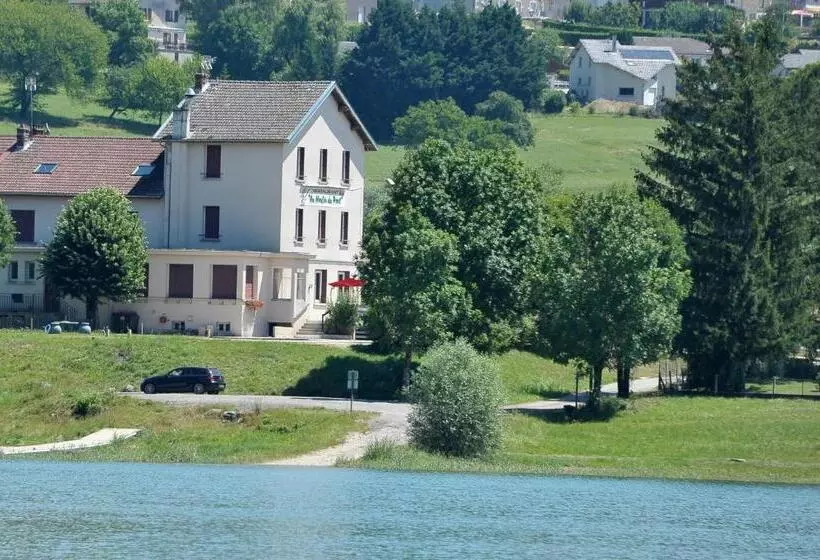 ホテル Au Moulin Du Pont