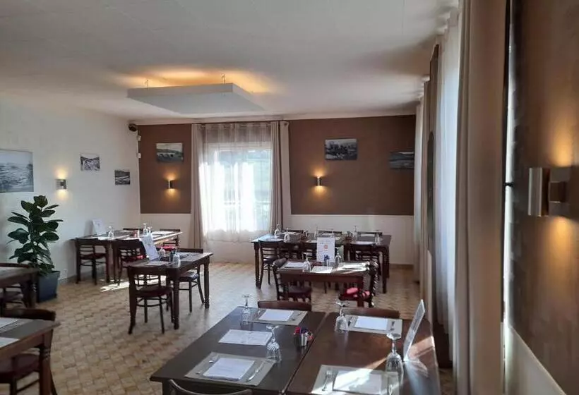 ホテル Au Moulin Du Pont