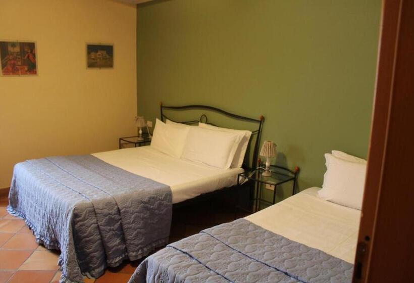 Отель Casale Delle Arti