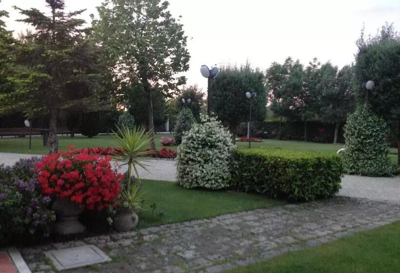 Hotelli Casale Delle Arti