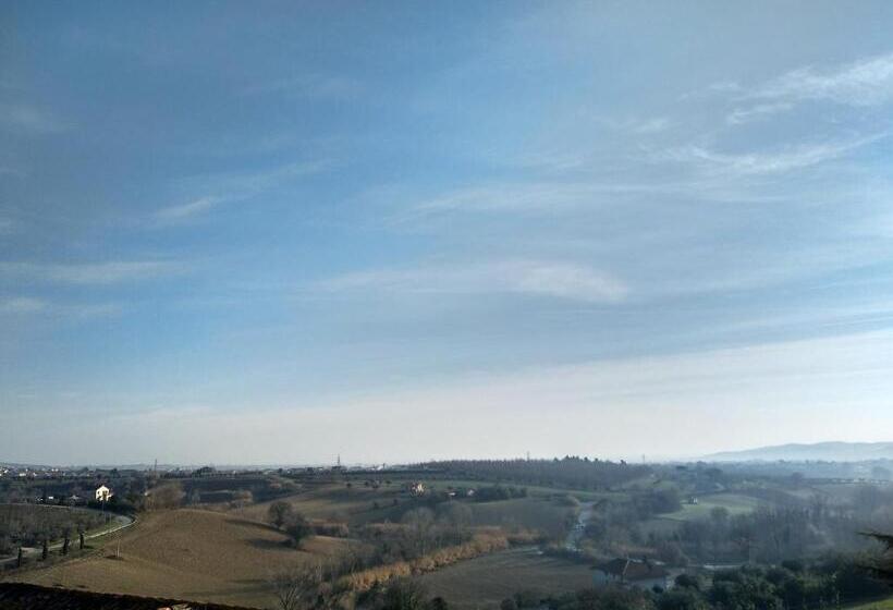 Отель Casale Delle Arti