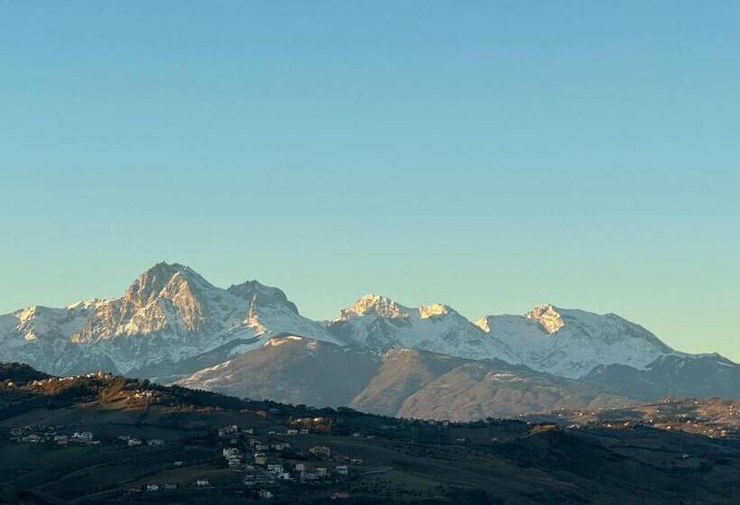 Отель Casale Delle Arti