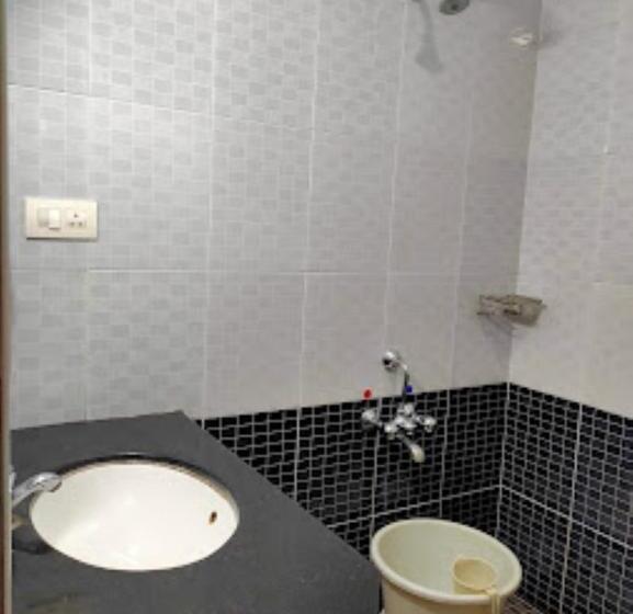 Hotel Sri Arulmuthu Residency Madurai