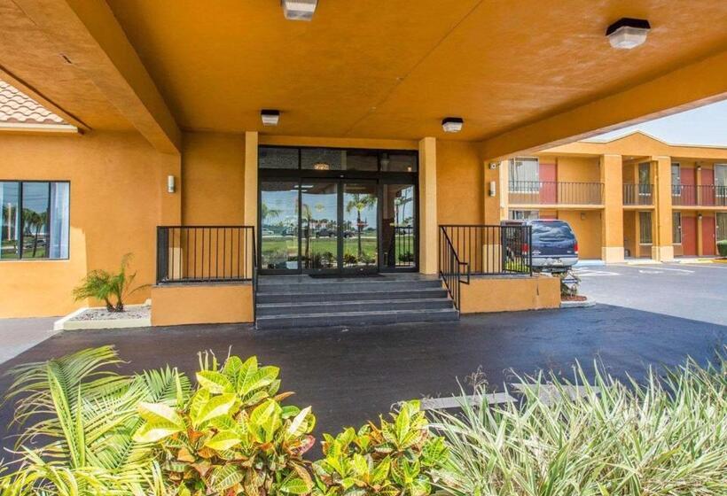 Отель Sunset Palm