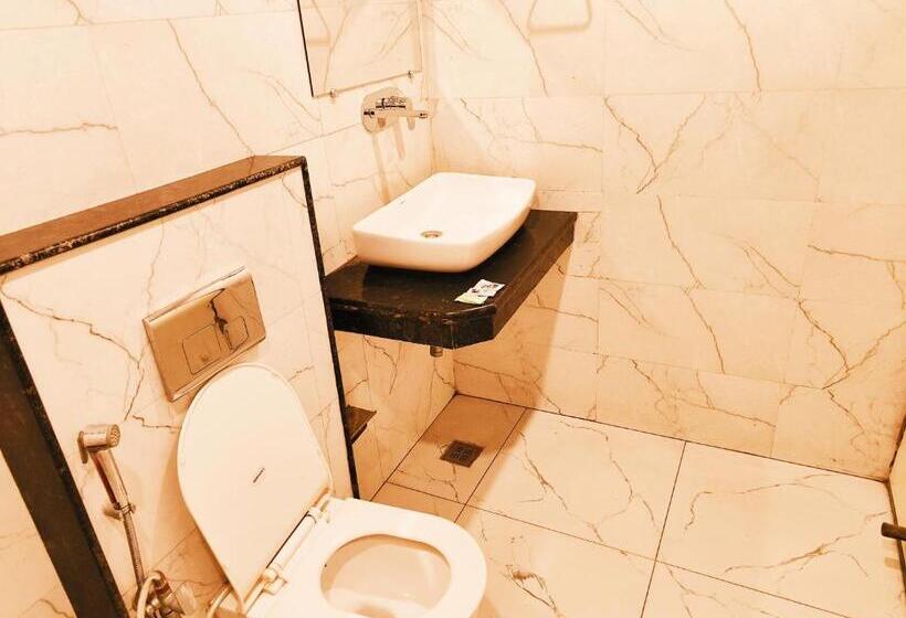 Tark A Family Hotel Near Igi Airport Delhi