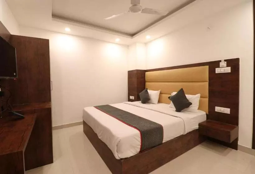 Tark A Family Hotel Near Igi Airport Delhi