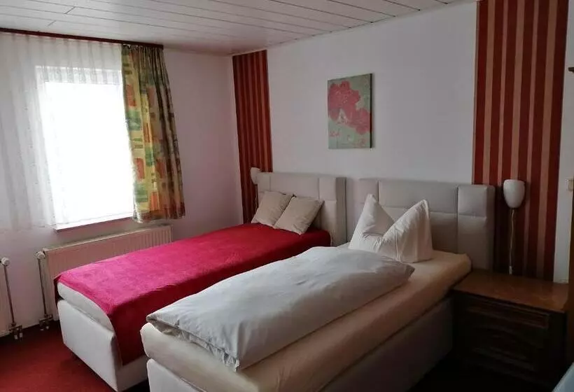 Hotelli Und Restaurant Hohenzollern