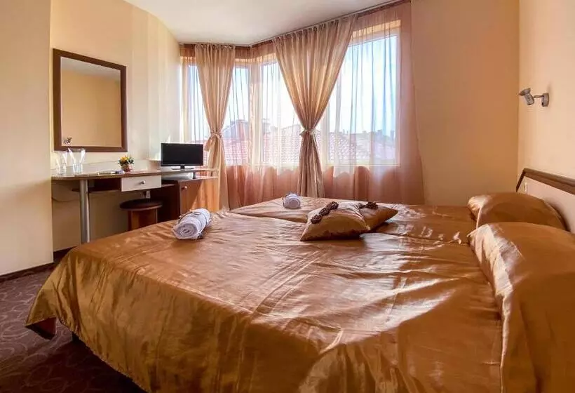 Hotelli Vanessa Family