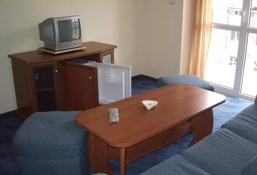 Hotelli Vanessa Family