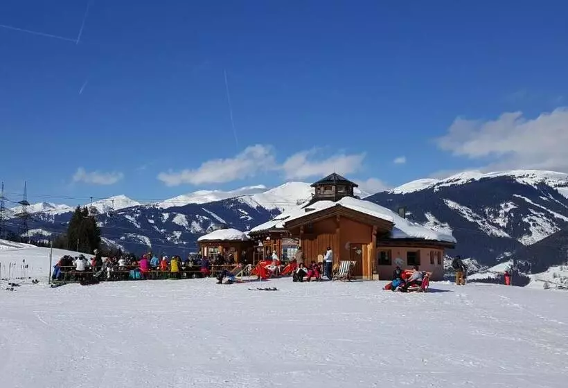 هتل Weisssteinalm