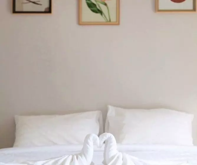 Hotelli Yamee Homestay Cafe