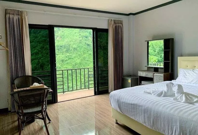 Hotelli Yamee Homestay Cafe