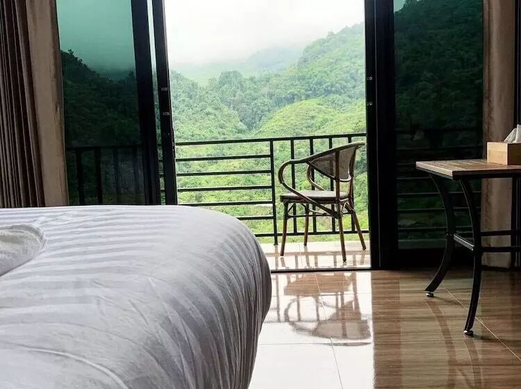 Hotelli Yamee Homestay Cafe