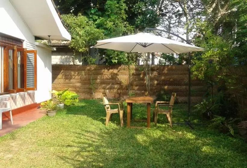 ペンション Family Guest House