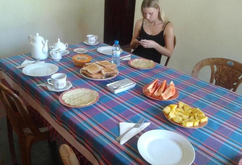 بنسيون Family Guest House