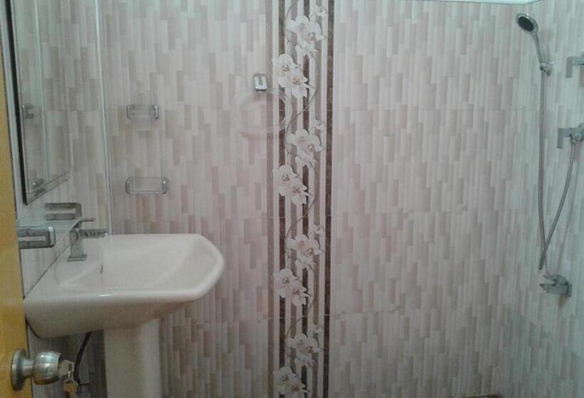 بنسيون Family Guest House