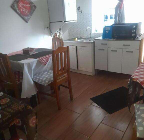 Pensionat Hostal Girasoles 2