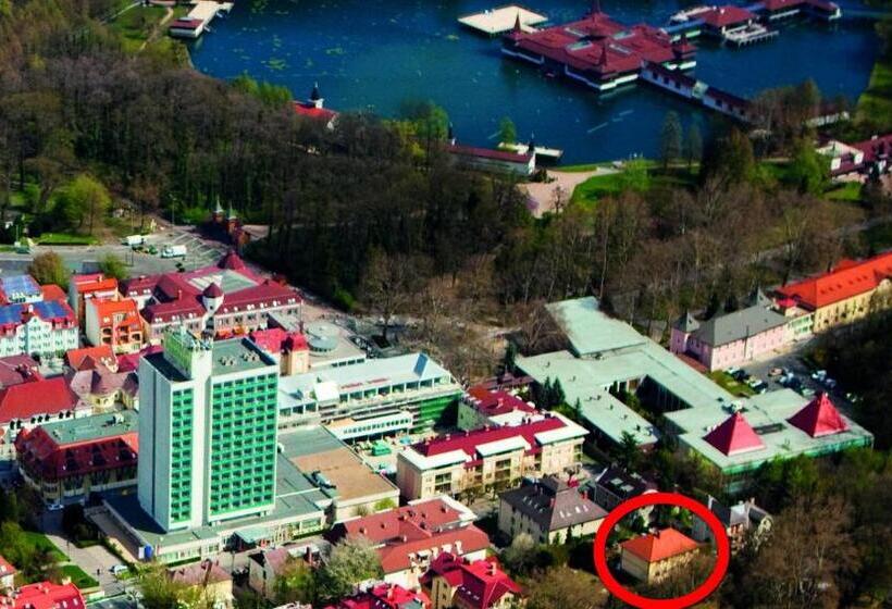 פנסיון Hévíz Villa Familia