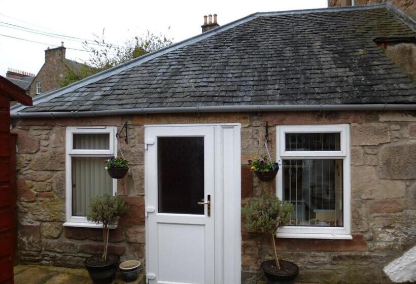 Пансион Macdonald House