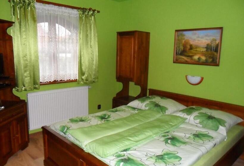 膳宿费 Penzión Country