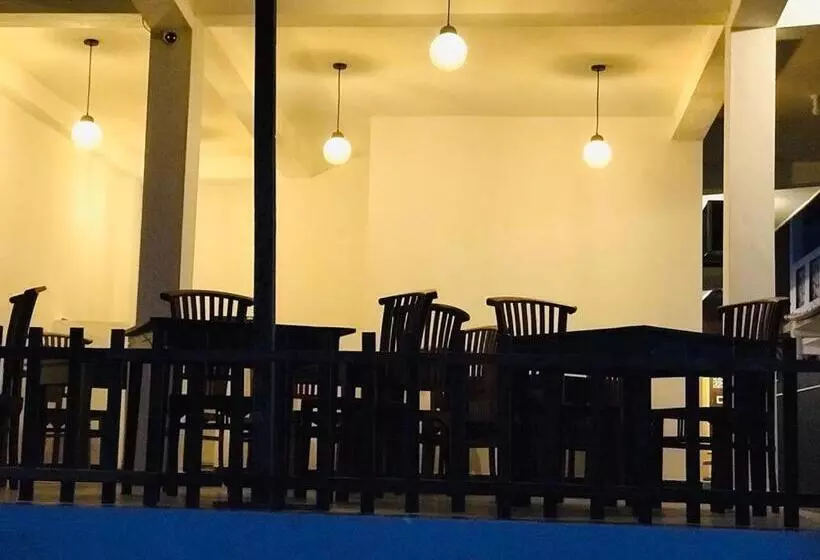 پانسیون Tamaro Beach Resort
