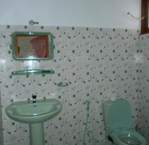 Pensione Tamaro Beach Resort