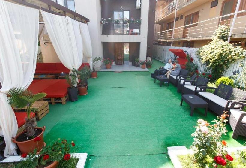 پانسیون Vila Sandra