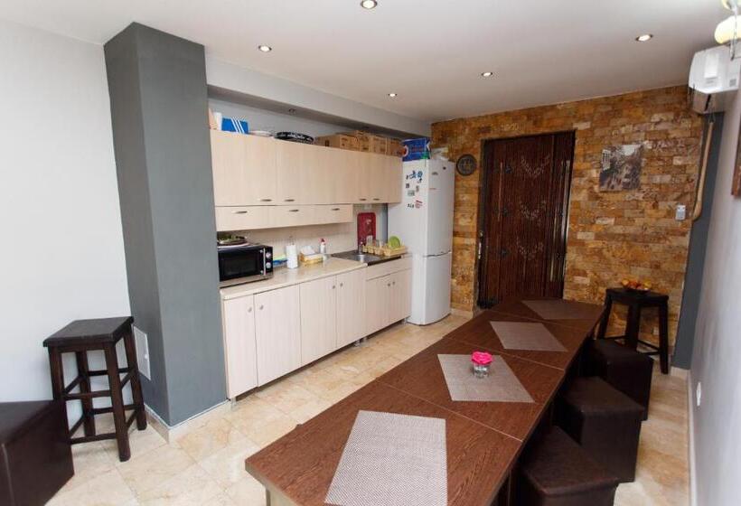 پانسیون Vila Sandra