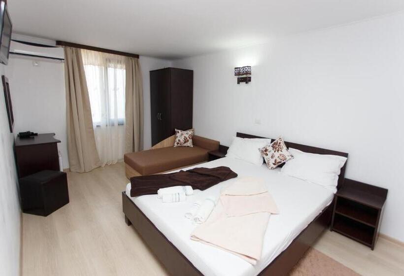 پانسیون Vila Sandra