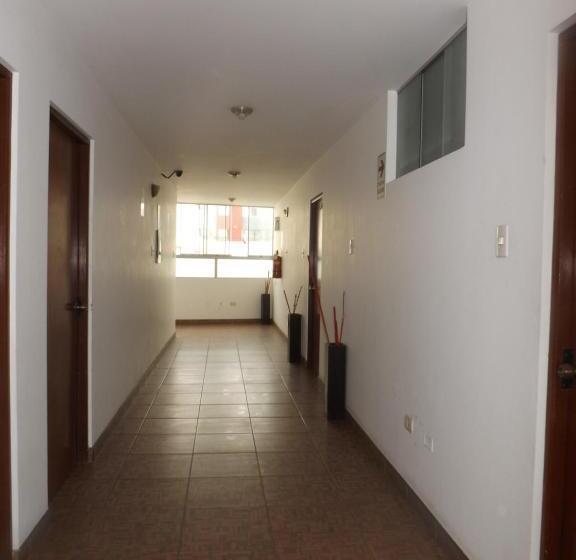 Venecia Hotel Carrion