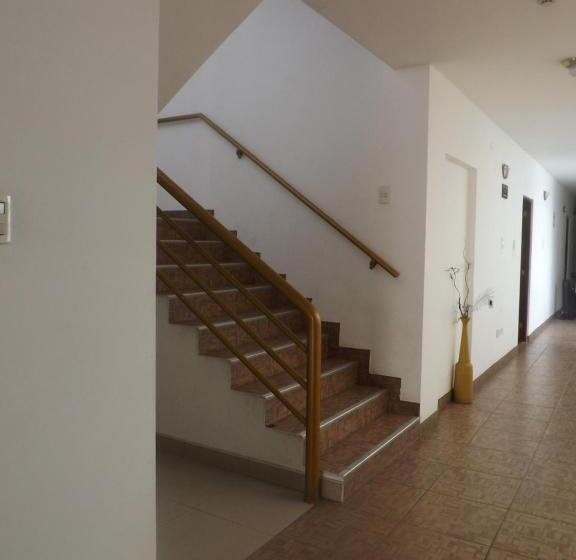 Venecia Hotel Carrion