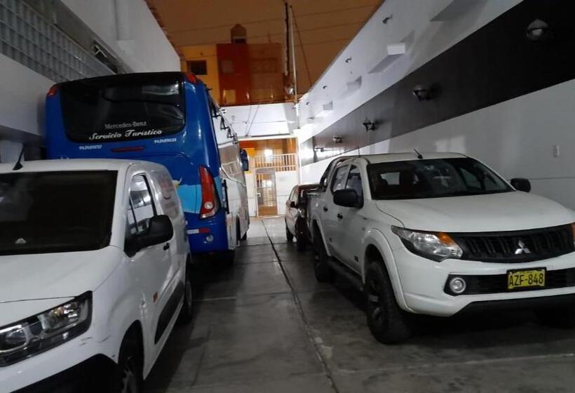 Venecia Hotel Carrion