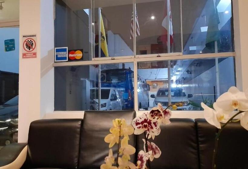 Venecia Hotel Carrion