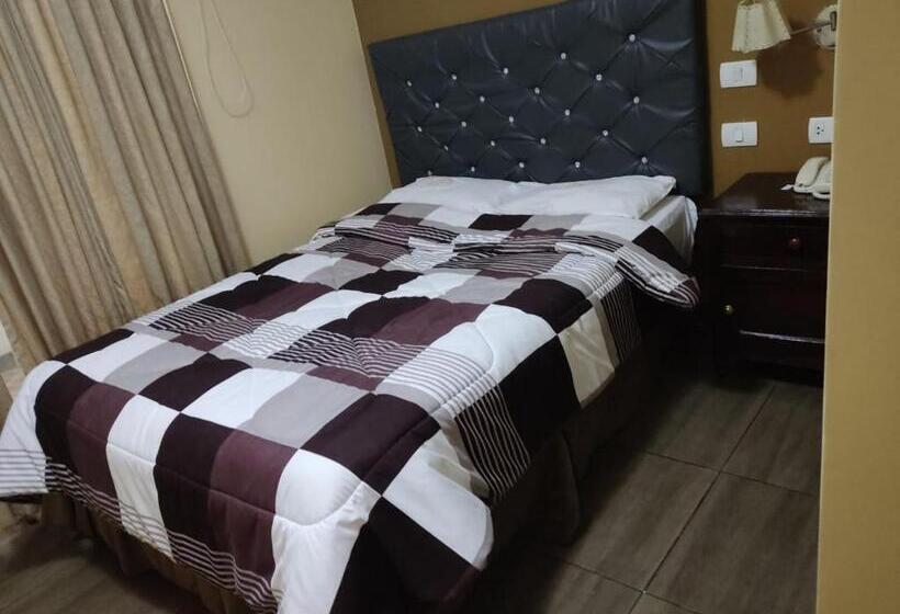 Venecia Hotel Carrion