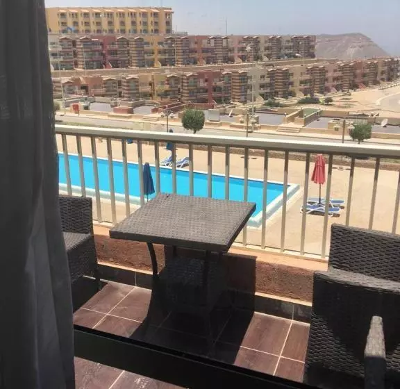 شاليه بورتو السخنه الحدائق المعلقه