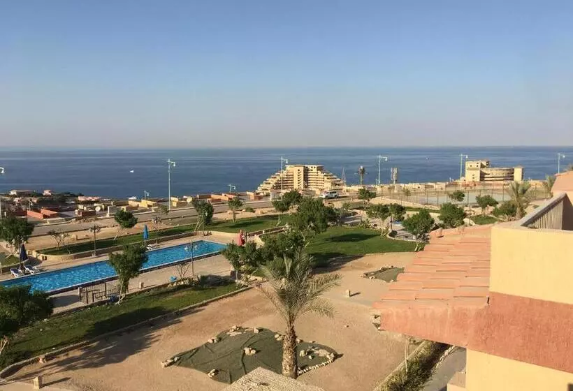 شاليه بورتو السخنه الحدائق المعلقه