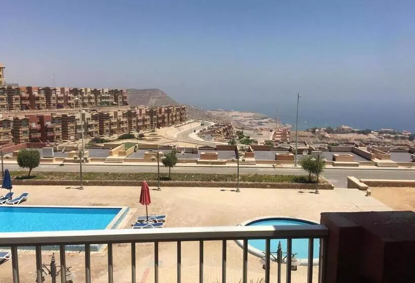 شاليه بورتو السخنه الحدائق المعلقه