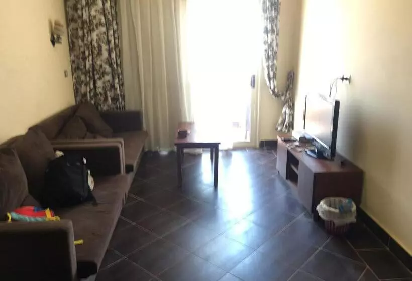 شاليه بورتو السخنه الحدائق المعلقه