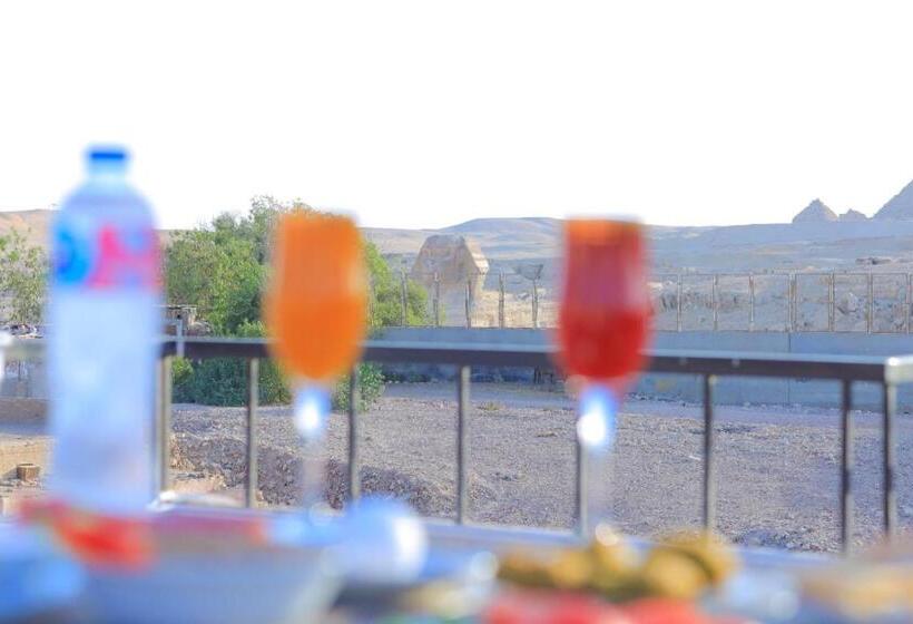 تختخواب و صبحانه Grensha Pyramid And Sphinx View