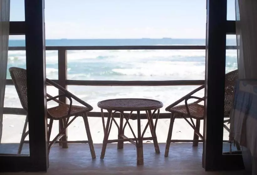 ベッドアンドブレックファースト Marshmellow Beach Rooms   Sri Lanka