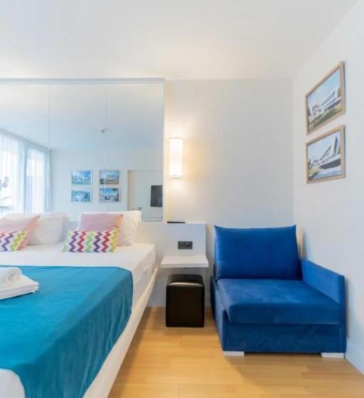 Holiday In Orbi City Batumi