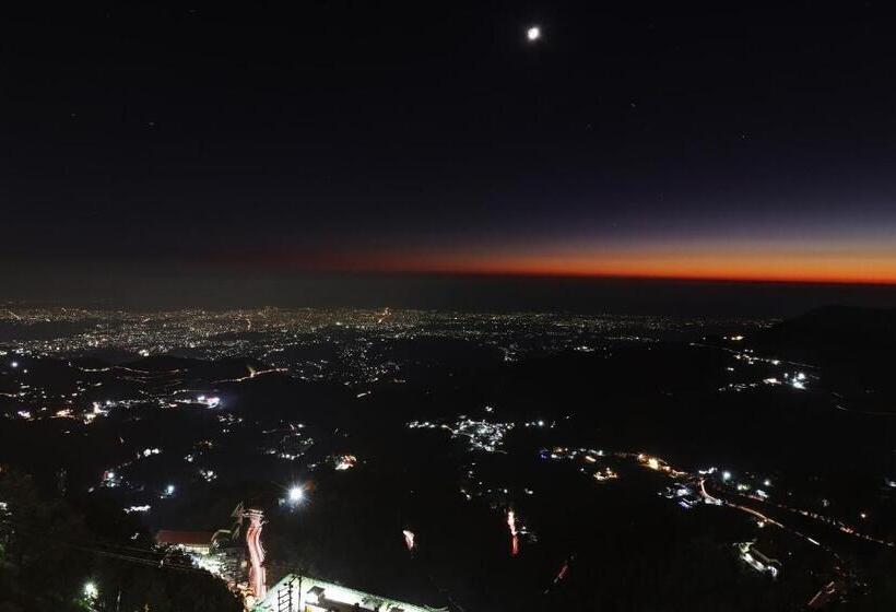 בית מלון כפרי Collection O Yash Continental